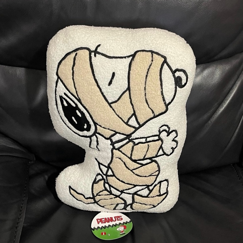 Halloween PEANUTS Snoopy Mummy Pillow - Halloween Peanuts Mummy Pillow
